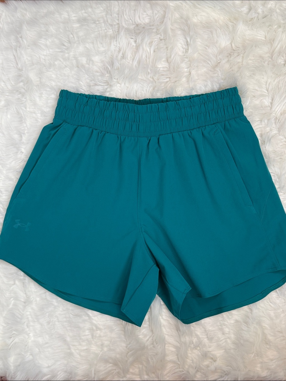 Women's Under Armour Flex Woven Short Loose Teal Medium NWT